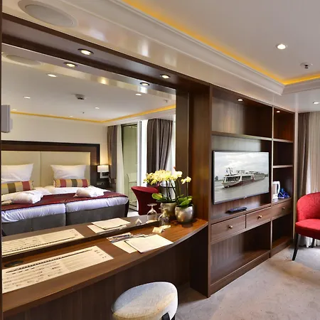Faircruise Business Hotelship 4*